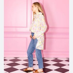 la vie style house pink grounded floral boyfriend shirt